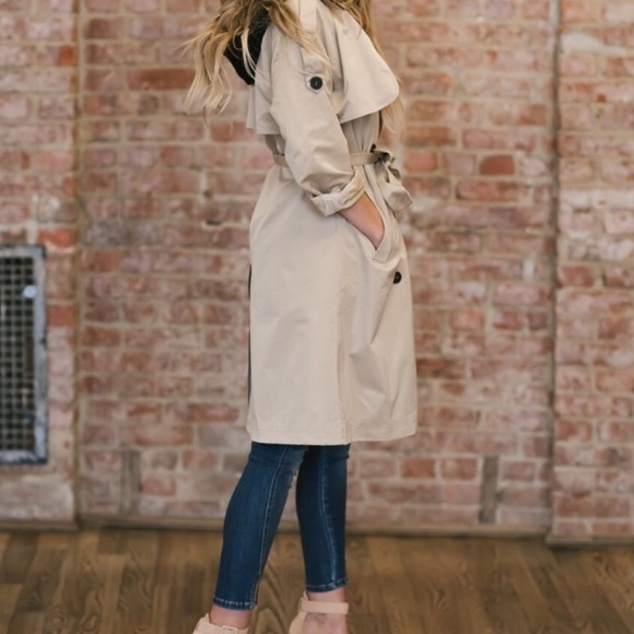 Etophe Studios Tan Trench Coat with Black Buttons - Picture 3 of 6